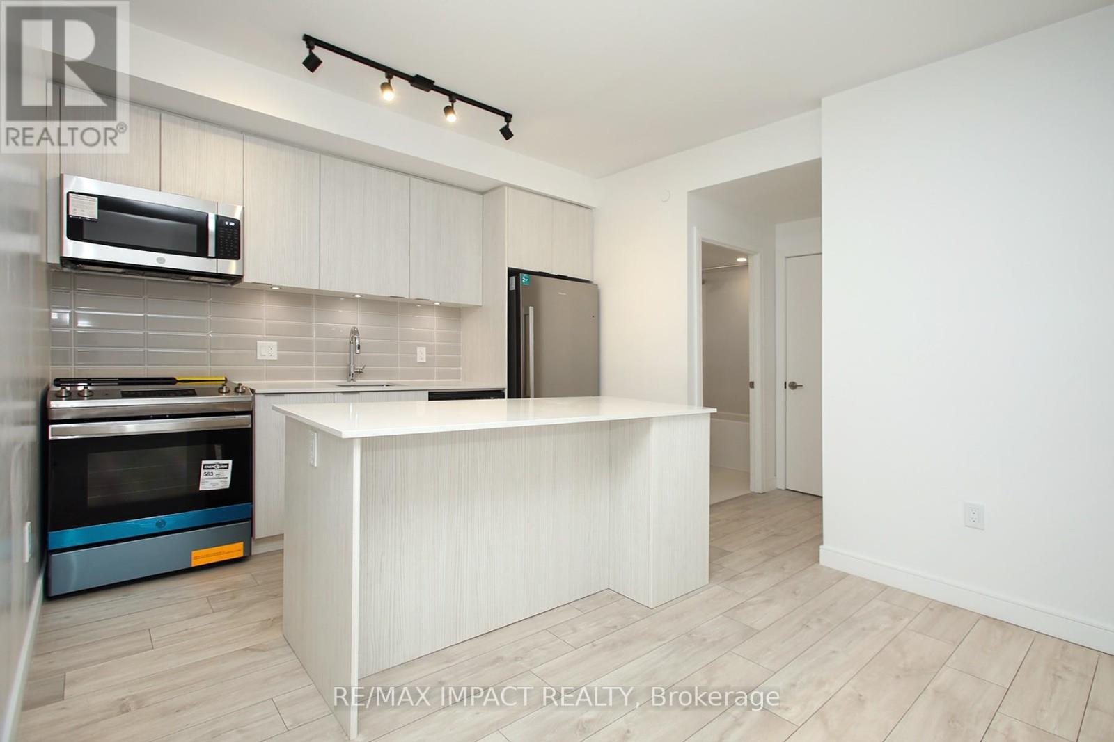 6 - 174 Clonmore Drive, Toronto, Ontario  M1N 0B9 - Photo 3 - E12835992