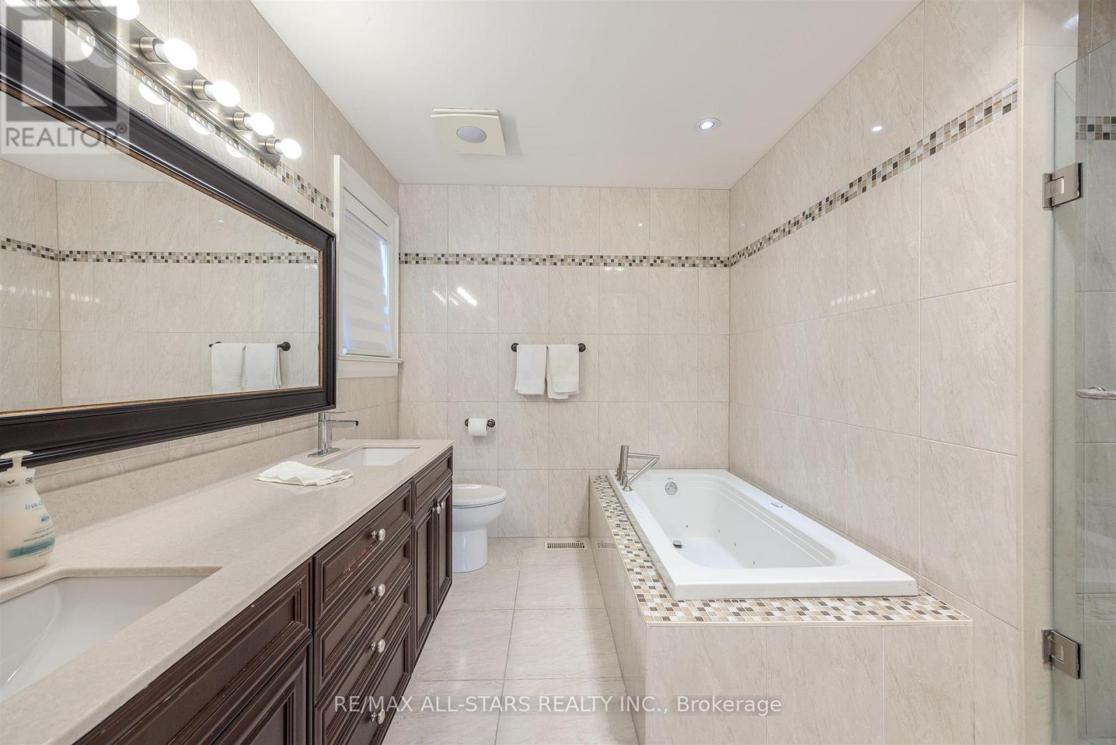 559 Meadowvale Road, Toronto, Ontario  M1C 1S7 - Photo 32 - E12836176