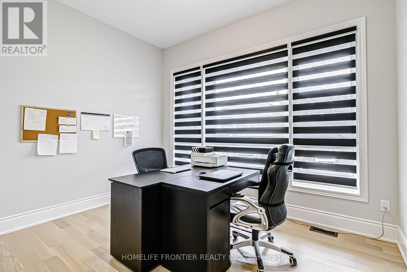 37 Woodhaven Avenue, Aurora (Aurora Estates), Ontario  L4G 3Y1 - Photo 15 - N12836024