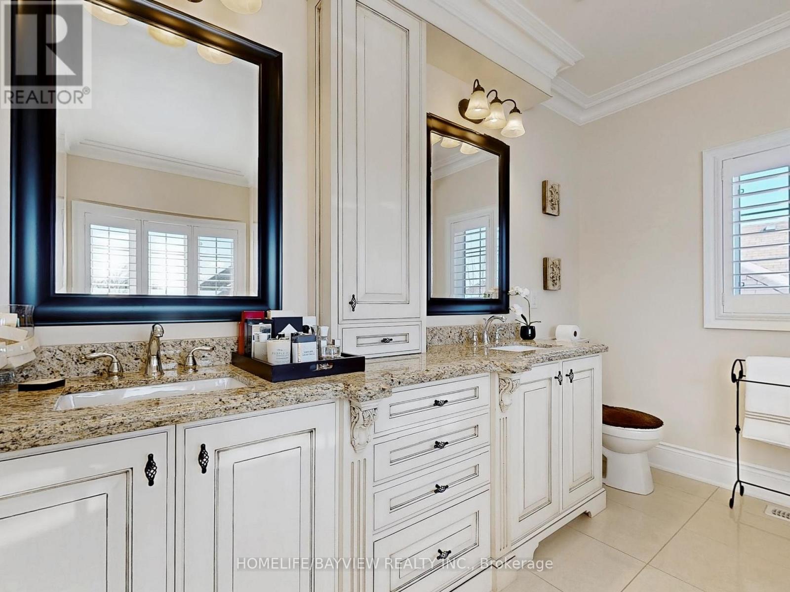 42 Lady Fenyrose Avenue, Vaughan, Ontario  L6A 0E2 - Photo 29 - N12836074