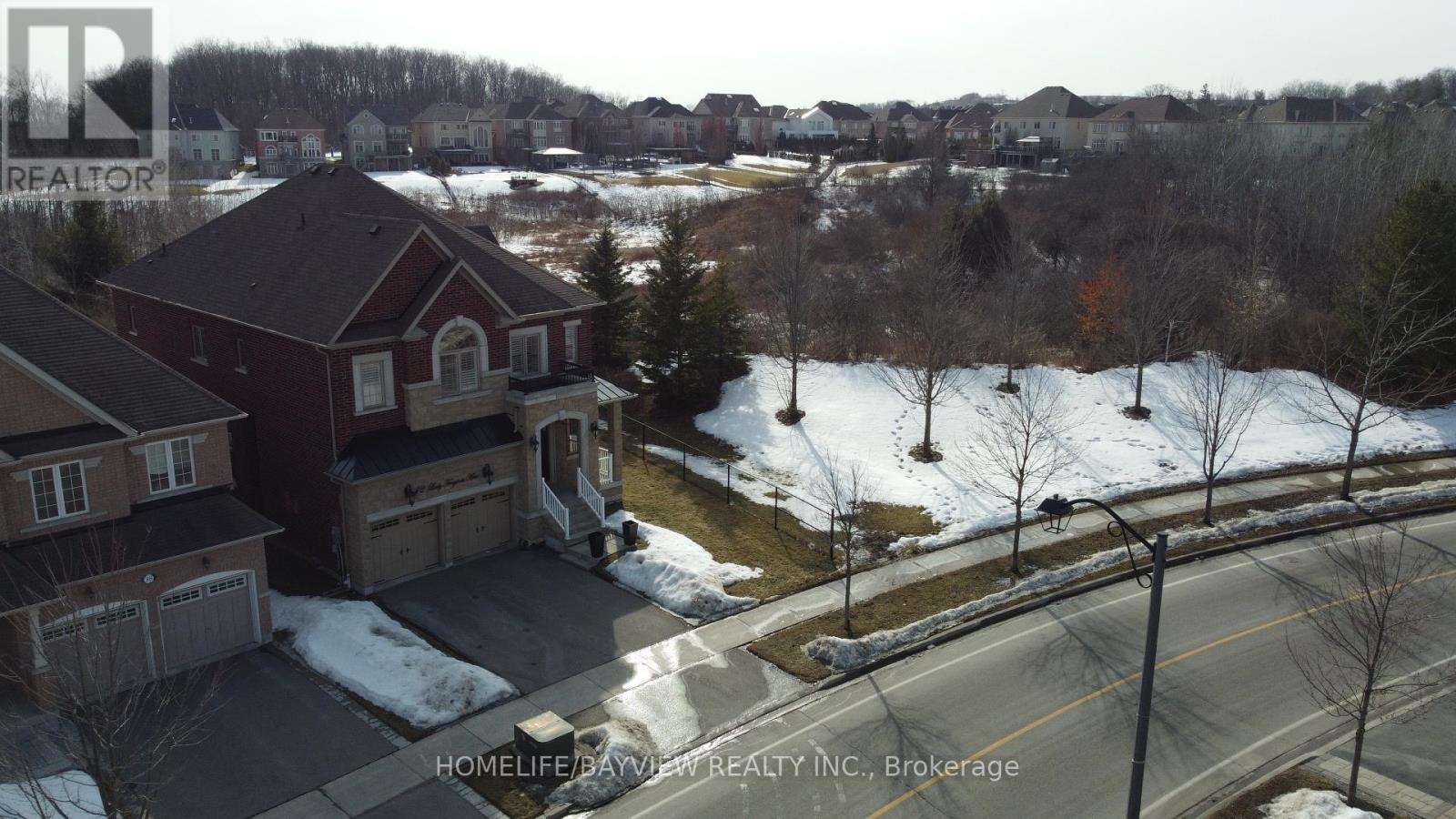 42 Lady Fenyrose Avenue, Vaughan, Ontario  L6A 0E2 - Photo 3 - N12836074