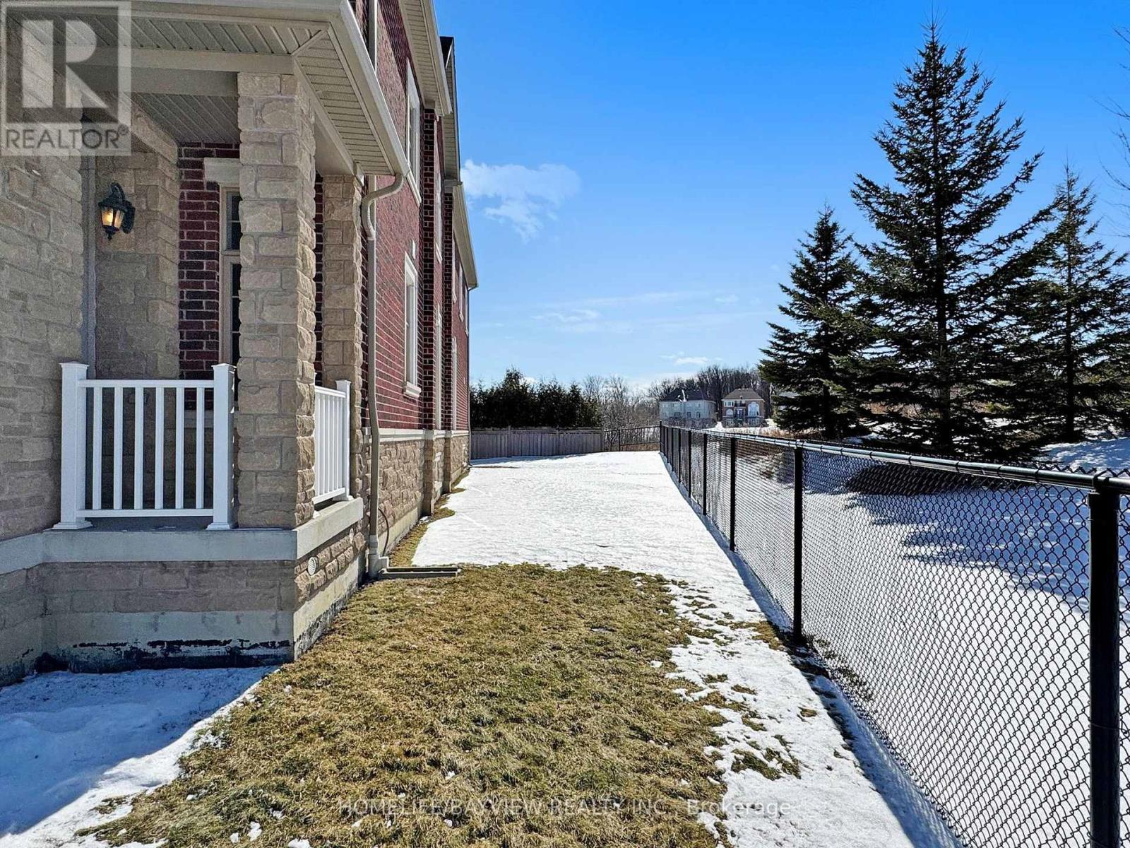 42 Lady Fenyrose Avenue, Vaughan, Ontario  L6A 0E2 - Photo 41 - N12836074