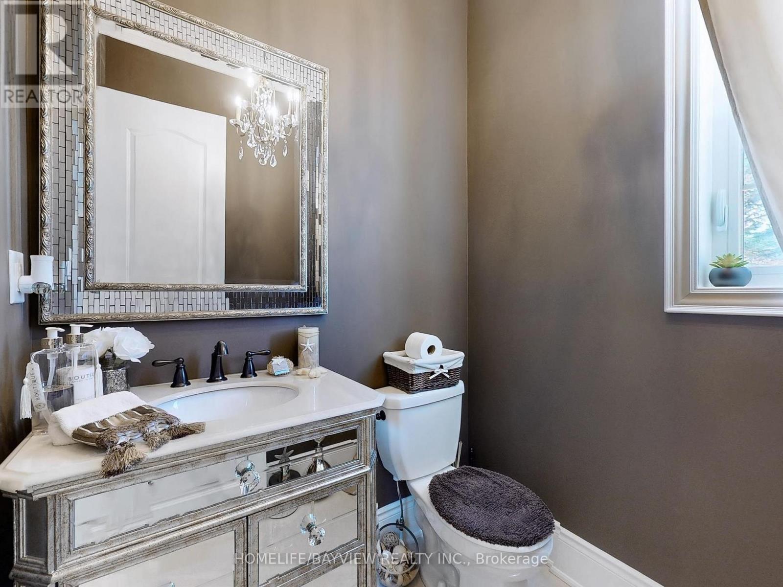 42 Lady Fenyrose Avenue, Vaughan, Ontario  L6A 0E2 - Photo 9 - N12836074