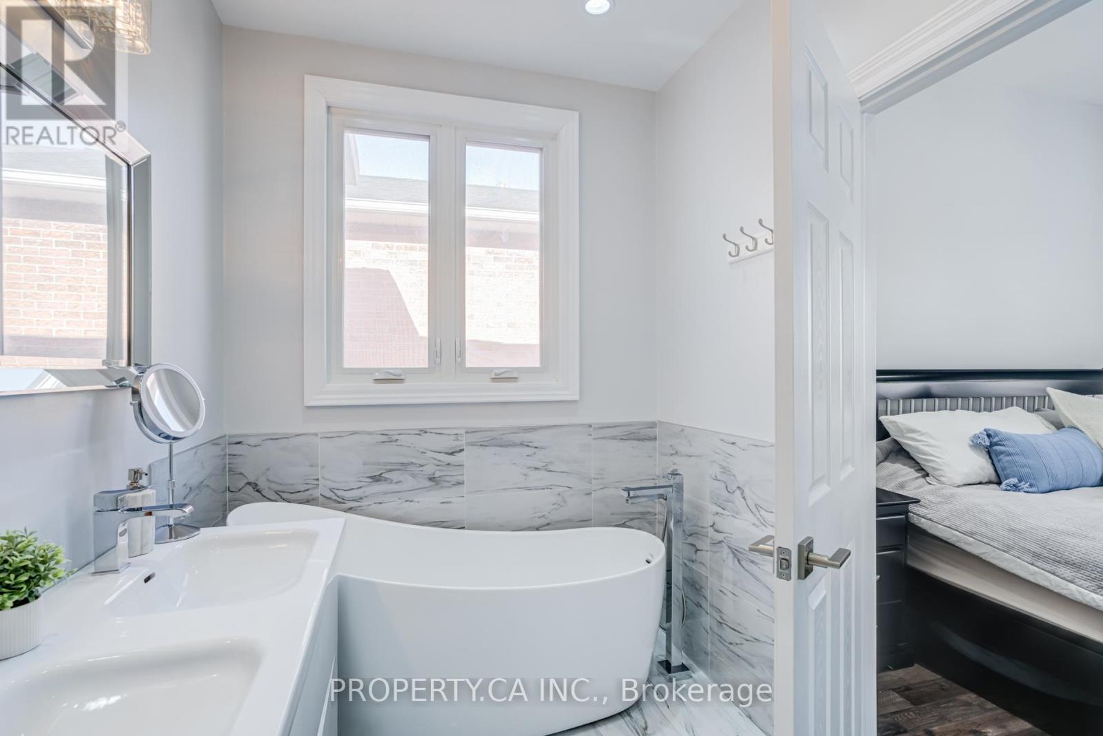 150 Brookmill Drive, Vaughan, Ontario  L4J 6M2 - Photo 28 - N12836078