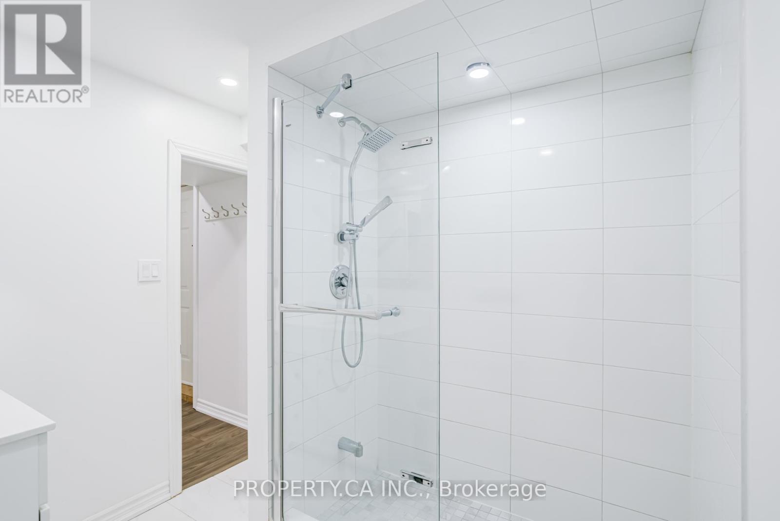 150 Brookmill Drive, Vaughan, Ontario  L4J 6M2 - Photo 47 - N12836078