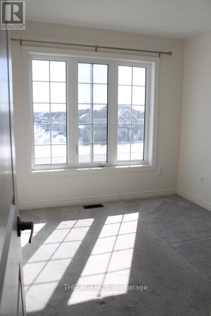 64 Selby Crescent, Bradford West Gwillimbury (Bradford), Ontario  L3Z 0V3 - Photo 14 - N12836094