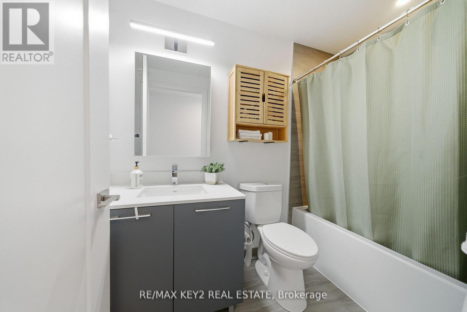 601 - 38 Water Walk Drive, Markham, Ontario  L3R 6M8 - Photo 23 - N12836114