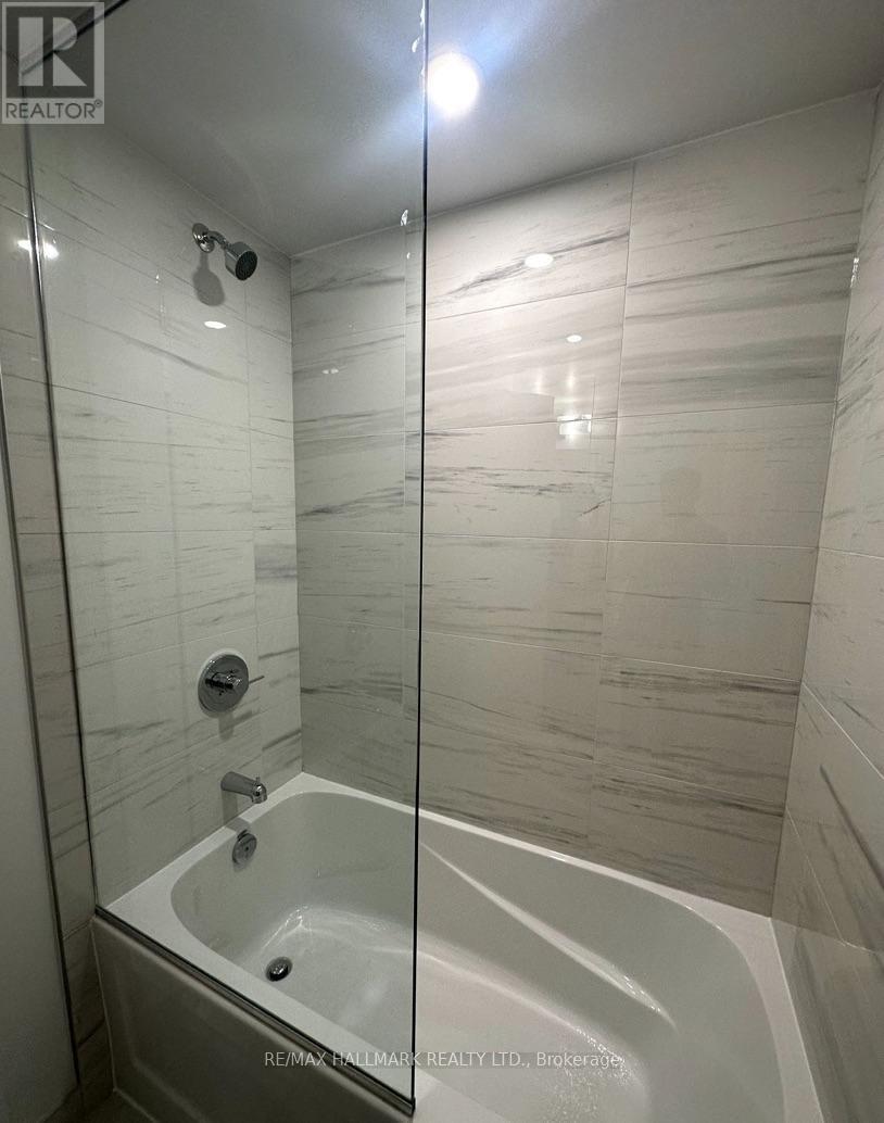 3810 - 195 Commerce Street, Vaughan, Ontario  L4K 0P9 - Photo 9 - N12836120