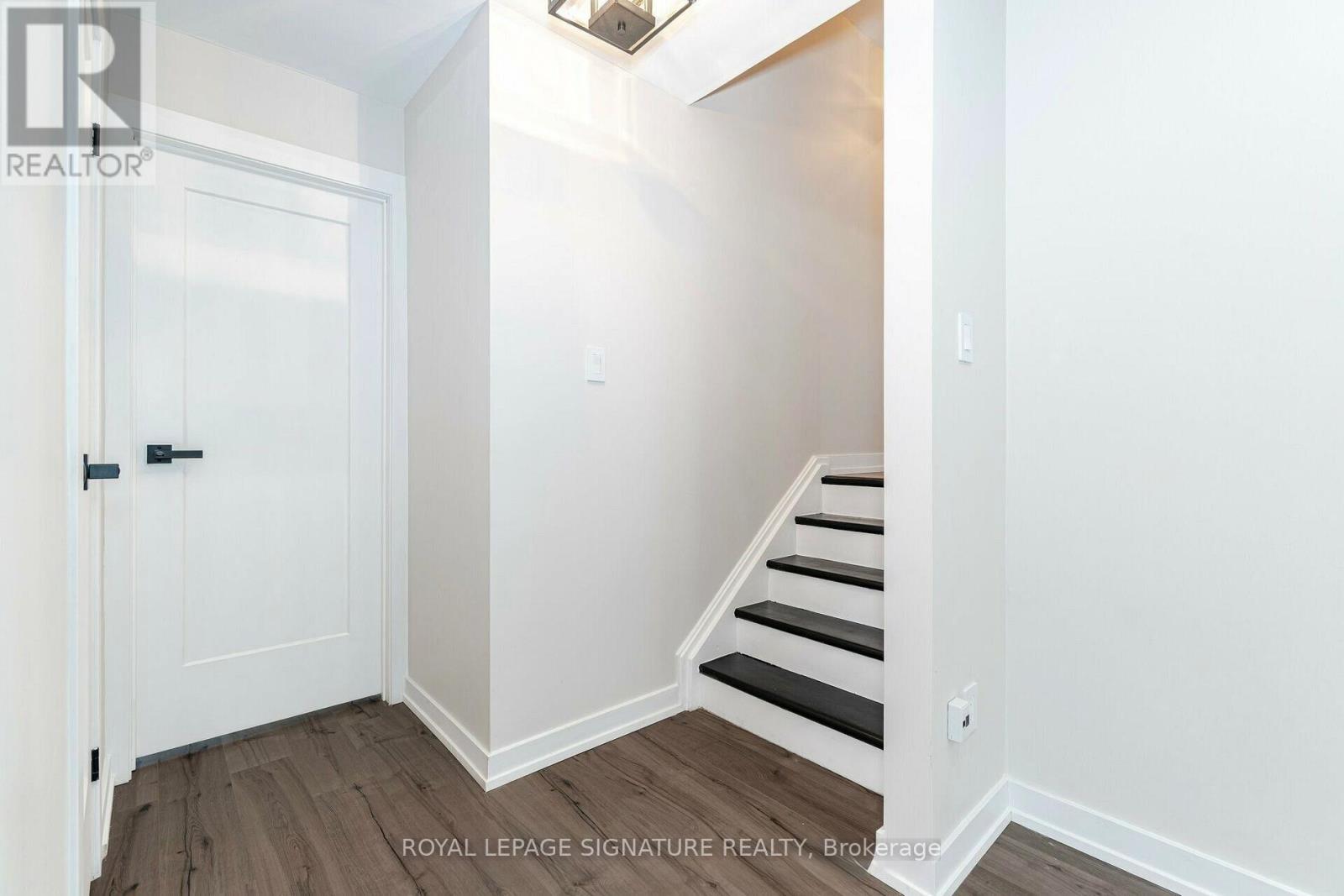 453 Leacock Drive, Barrie (Letitia Heights), Ontario  L4N 4X6 - Photo 7 - S12836064