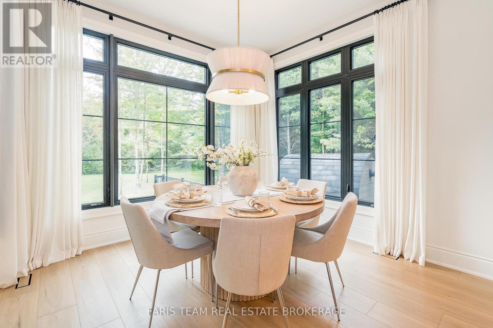 4 Sycamore Circle, Springwater (Phelpston), Ontario  L0L 2K0 - Photo 11 - S12836170