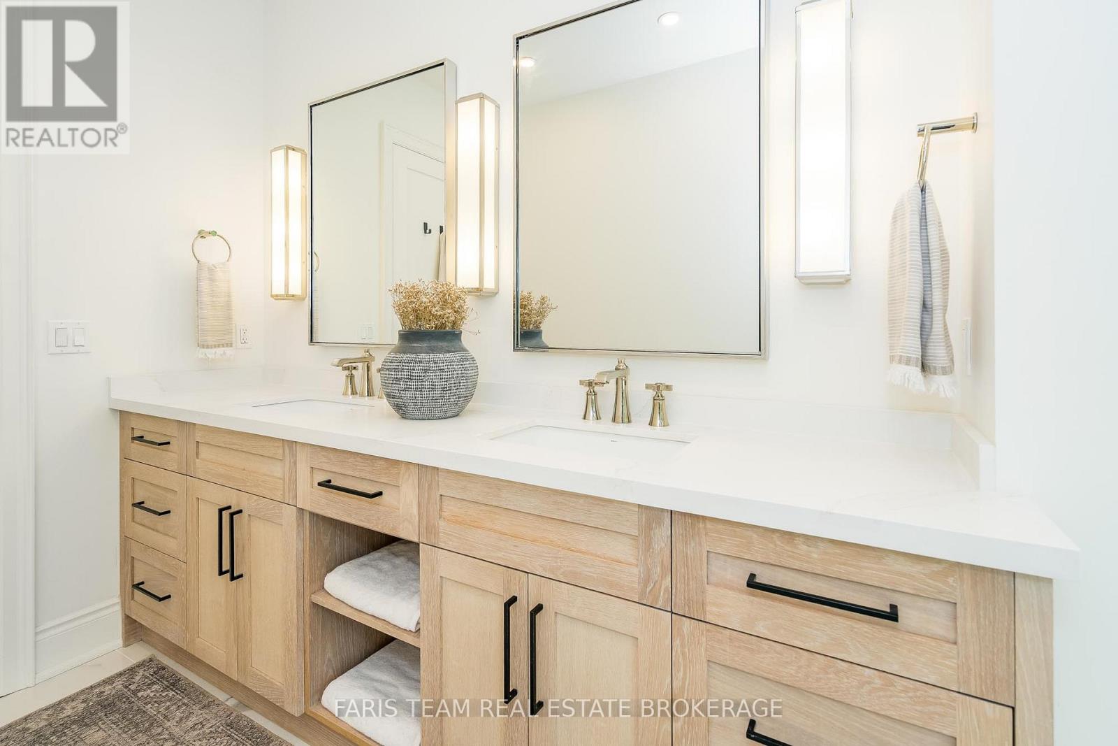 4 Sycamore Circle, Springwater (Phelpston), Ontario  L0L 2K0 - Photo 32 - S12836170