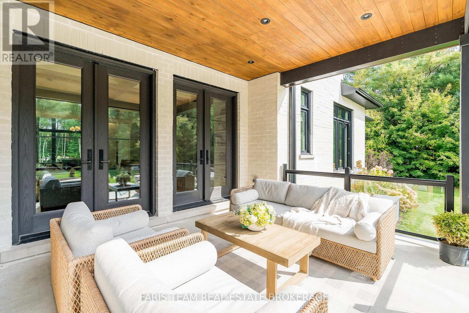 4 Sycamore Circle, Springwater (Phelpston), Ontario  L0L 2K0 - Photo 38 - S12836170