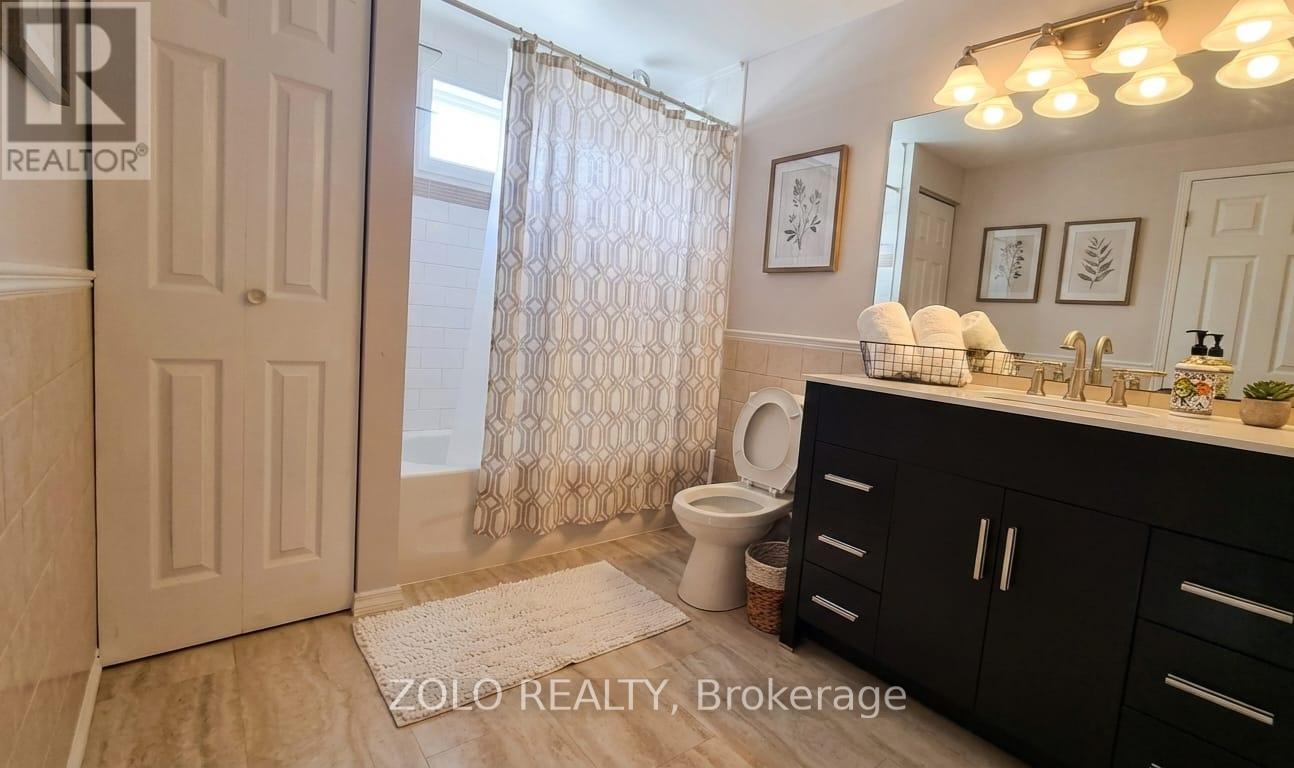 21 Columbia Road, Barrie (Holly), Ontario  L4N 8C7 - Photo 13 - S12836184