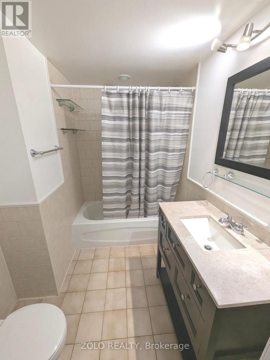 21 Columbia Road, Barrie (Holly), Ontario  L4N 8C7 - Photo 16 - S12836184