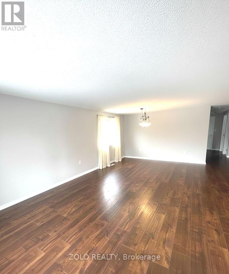 21 Columbia Road, Barrie (Holly), Ontario  L4N 8C7 - Photo 4 - S12836184