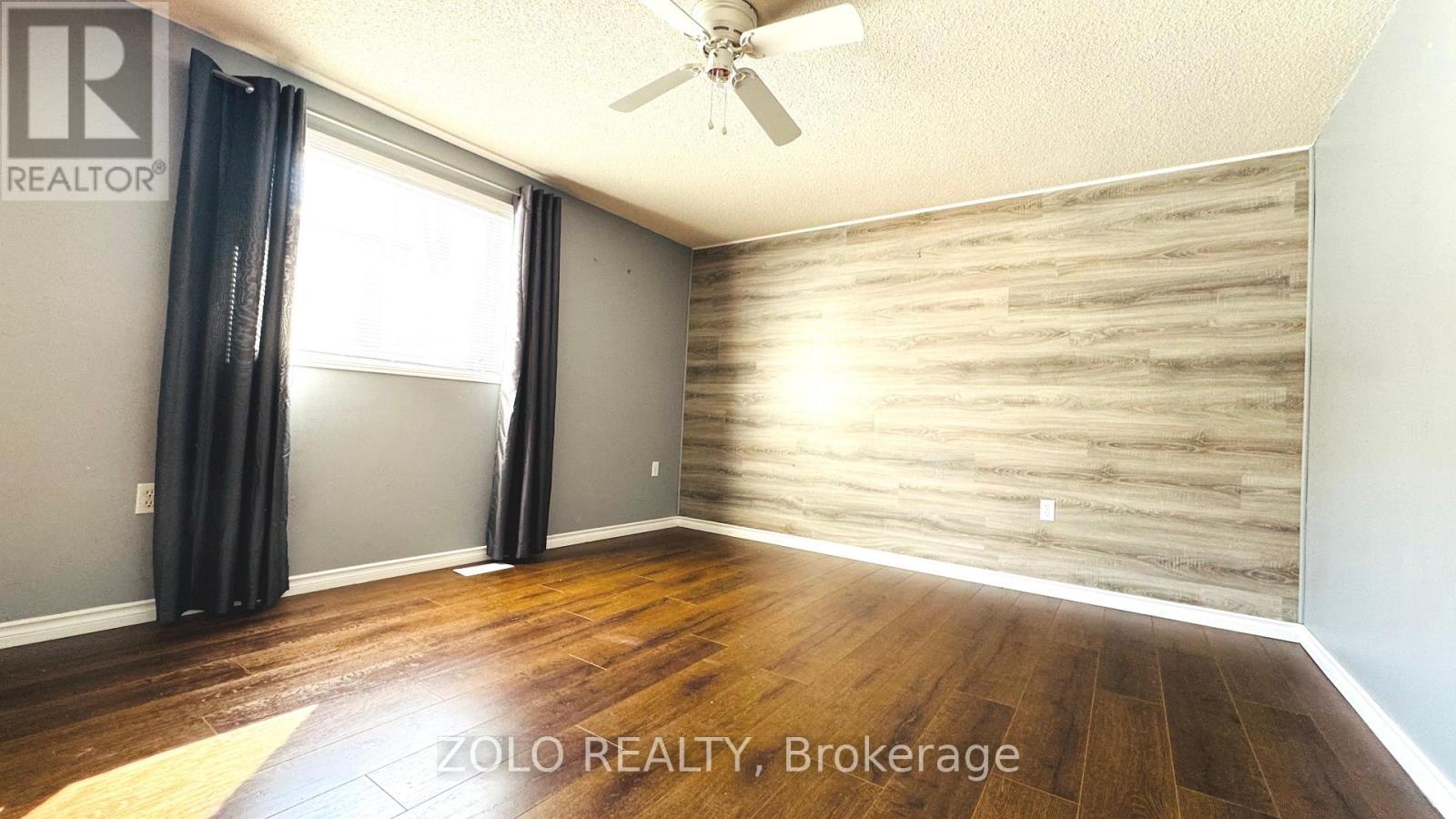 21 Columbia Road, Barrie (Holly), Ontario  L4N 8C7 - Photo 8 - S12836184