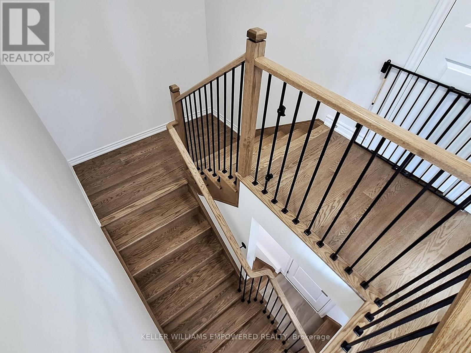 28 Gemini Drive, Barrie, Ontario  L9J 0P6 - Photo 15 - S12836200