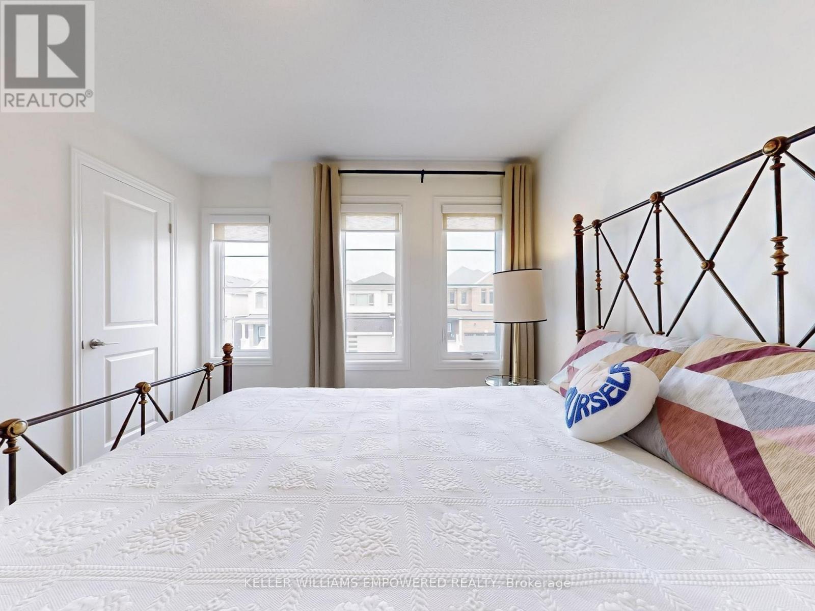 28 Gemini Drive, Barrie, Ontario  L9J 0P6 - Photo 23 - S12836200