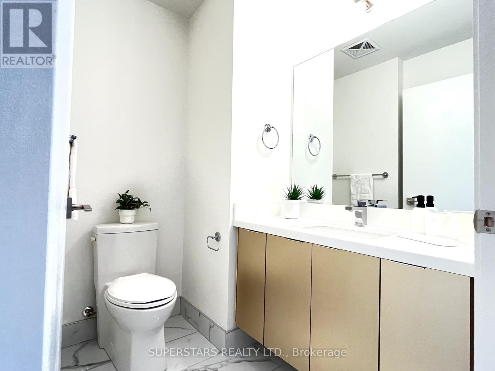 1610 - 2916 Highway 7 Road, Vaughan, Ontario  L4K 0K6 - Photo 6 - N12832576