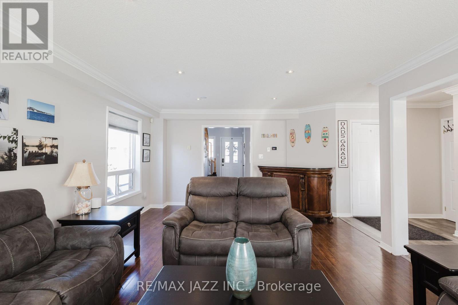 104 Calwell Drive, Scugog (Port Perry), Ontario  L9L 1T7 - Photo 6 - E12833512