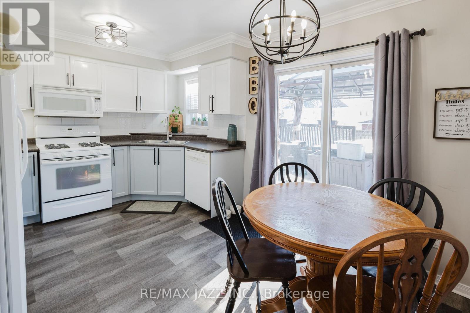 104 Calwell Drive, Scugog (Port Perry), Ontario  L9L 1T7 - Photo 8 - E12833512