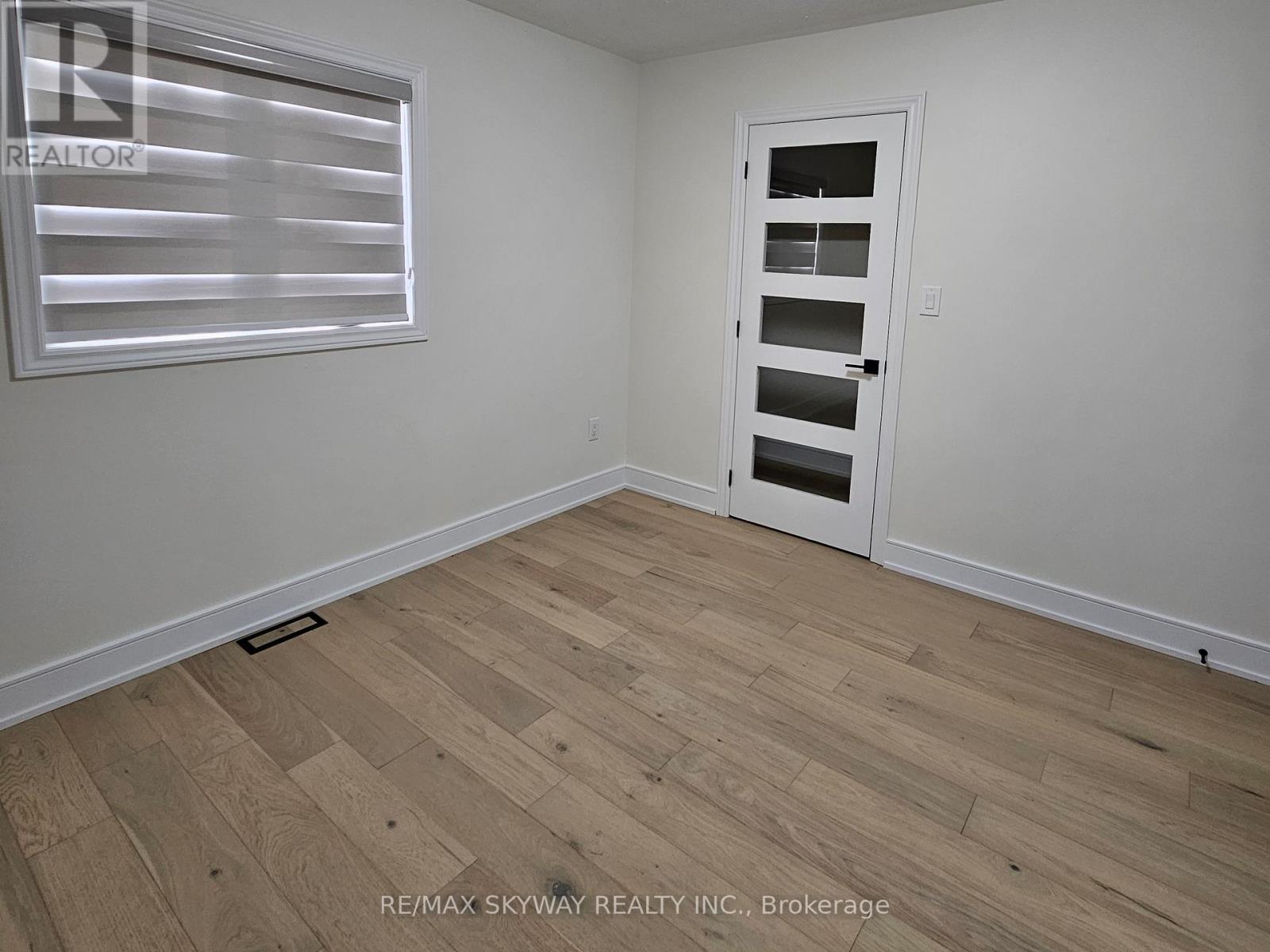 5524 Cortina Crescent, Mississauga, Ontario  L4Z 3R1 - Photo 7 - W12835294