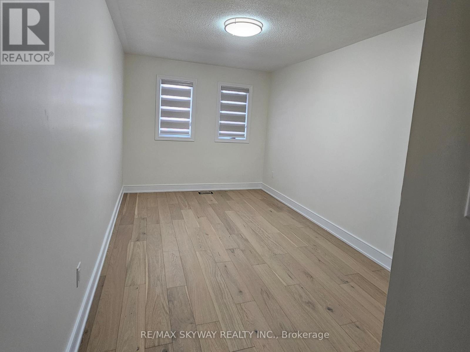 5524 Cortina Crescent, Mississauga, Ontario  L4Z 3R1 - Photo 8 - W12835294