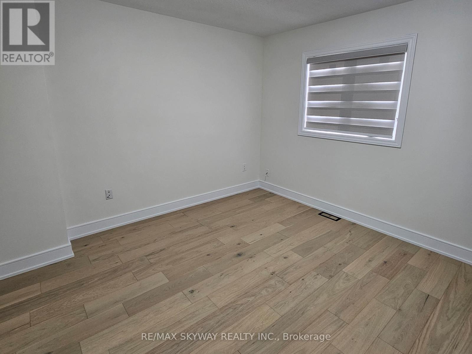 5524 Cortina Crescent, Mississauga, Ontario  L4Z 3R1 - Photo 6 - W12835294