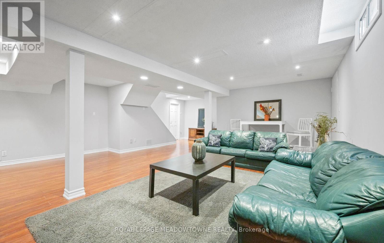 16 Cox Crescent, Brampton, Ontario  L6X 3H1 - Photo 33 - W12835976