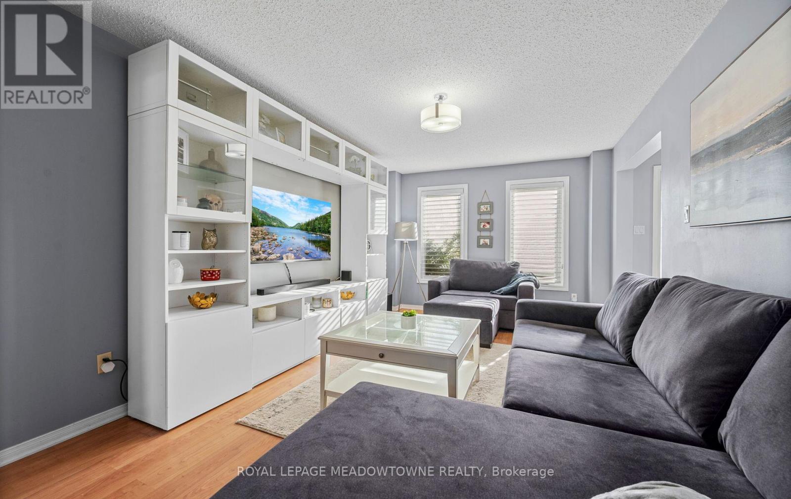 16 Cox Crescent, Brampton, Ontario  L6X 3H1 - Photo 8 - W12835976