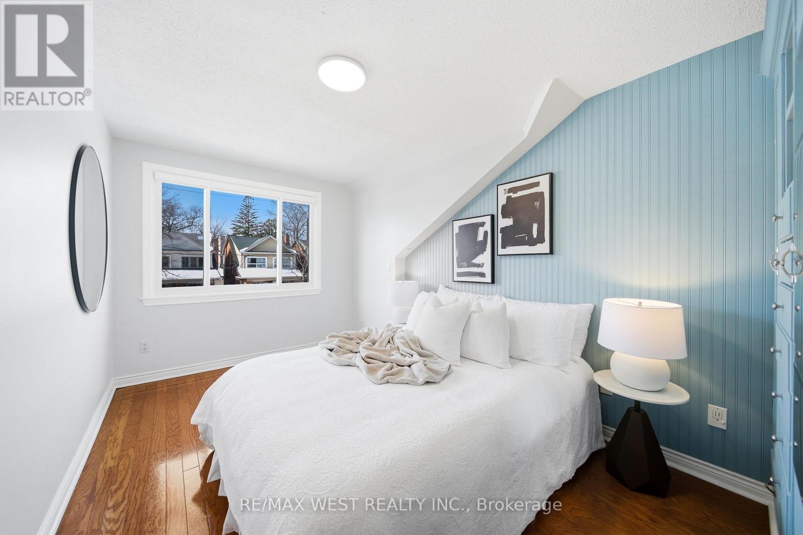 299 Armadale Avenue, Toronto, Ontario  M6S 3X5 - Photo 11 - W12836034