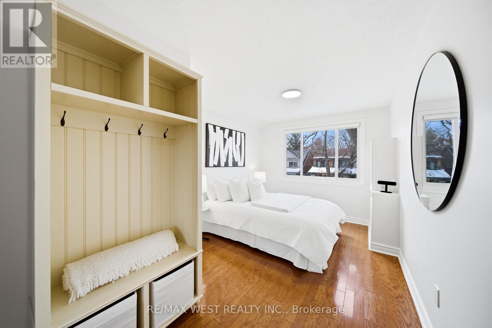 299 Armadale Avenue, Toronto, Ontario  M6S 3X5 - Photo 9 - W12836034