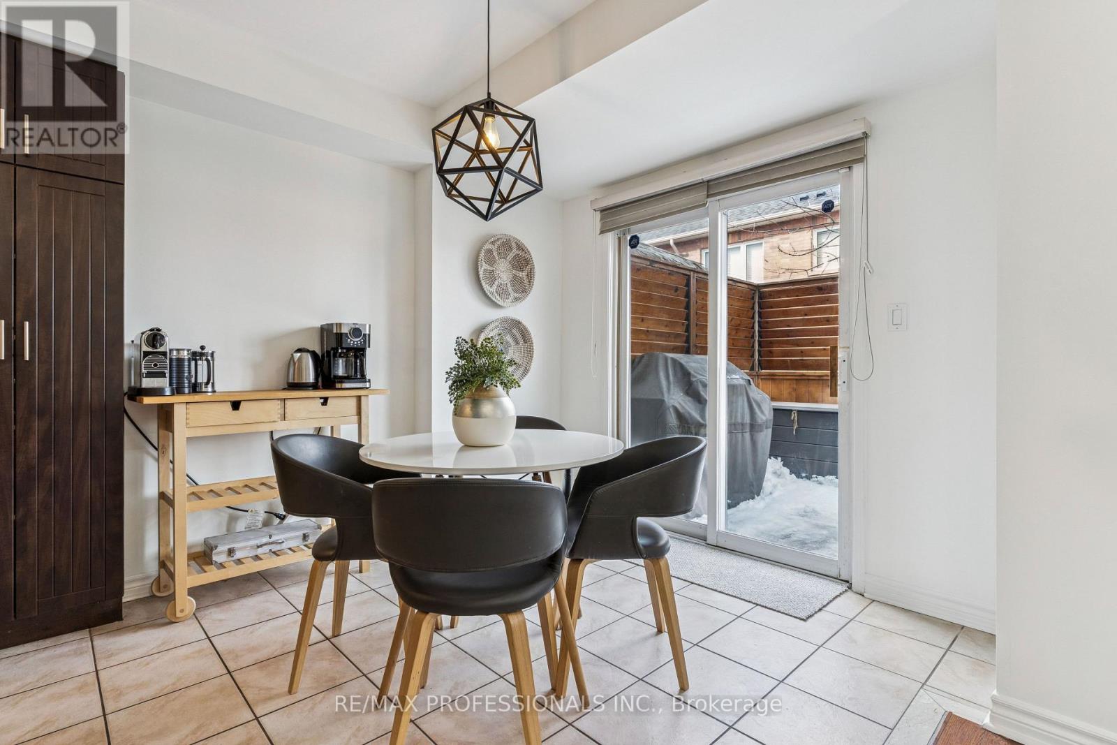 1 - 619 Evans Avenue, Toronto, Ontario  M8W 2W4 - Photo 10 - W12836084