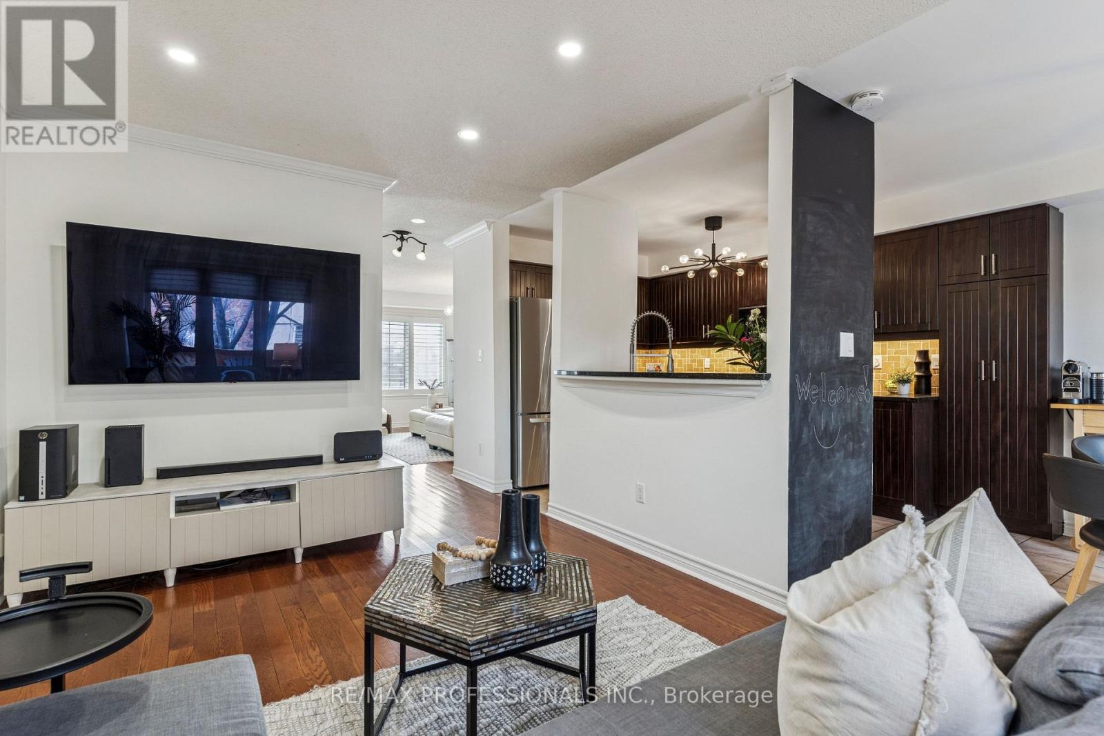 1 - 619 Evans Avenue, Toronto, Ontario  M8W 2W4 - Photo 8 - W12836084