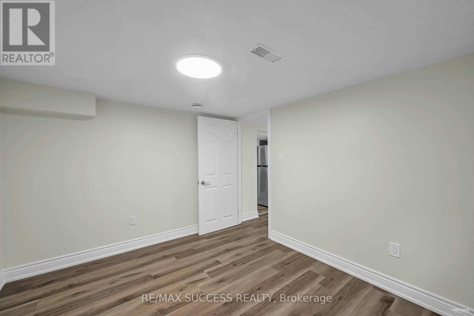 03 - 15 Killamarsh Drive, Toronto (York University Heights), Ontario  M3J 1J2 - Photo 17 - W12836100