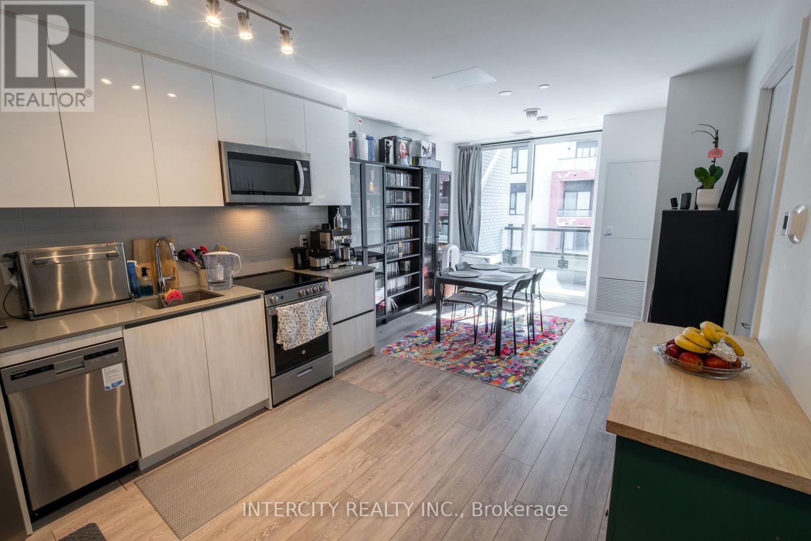 604 - 3100 Keele Street, Toronto, Ontario  M3M 0E1 - Photo 2 - W12836108