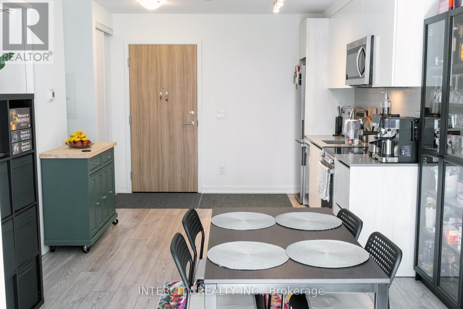 604 - 3100 Keele Street, Toronto, Ontario  M3M 0E1 - Photo 5 - W12836108