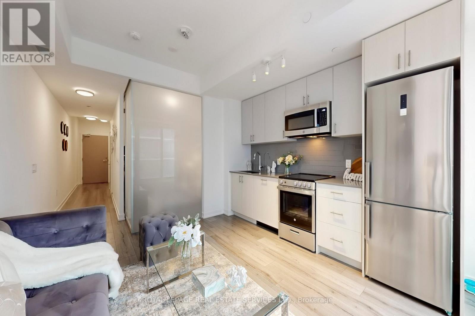 310 - 1195 The Queensway, Toronto, Ontario M8Z 0H1 - Photo 5 - W12836122