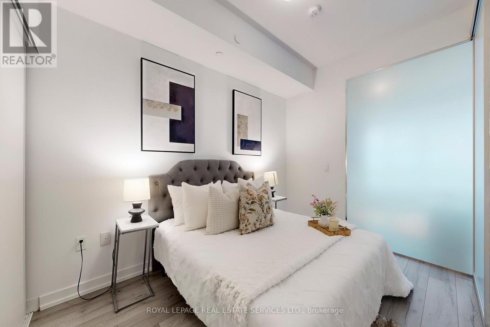 310 - 1195 The Queensway, Toronto, Ontario M8Z 0H1 - Photo 8 - W12836122