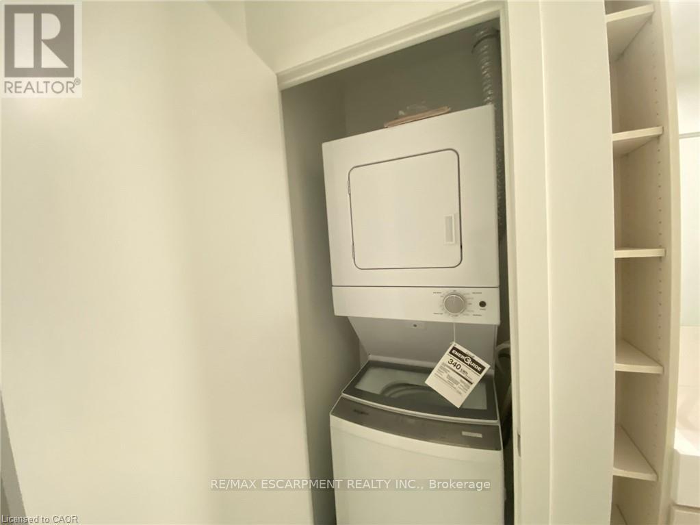 2206 - 370 Martha Street, Burlington, Ontario  L7R 2P7 - Photo 15 - W12836130