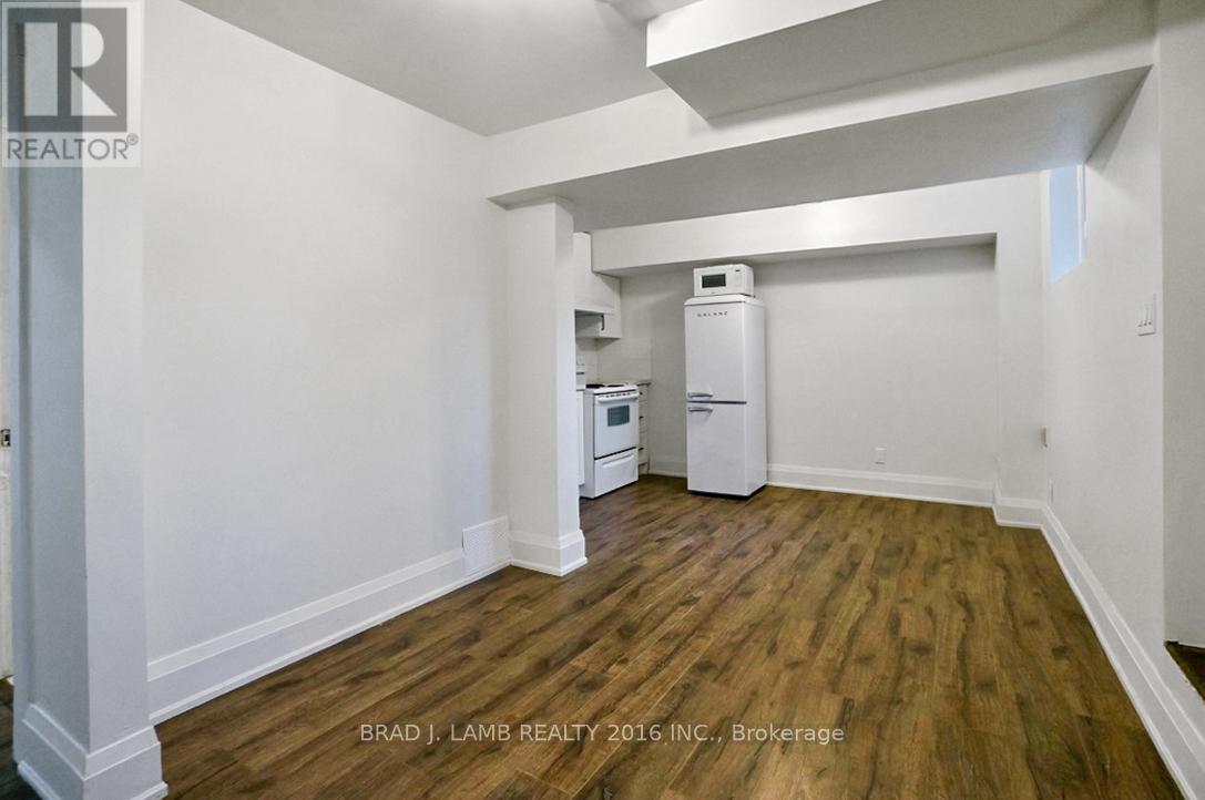 4 - 731 Indian Road, Toronto, Ontario  M6P 2C9 - Photo 11 - W12836134