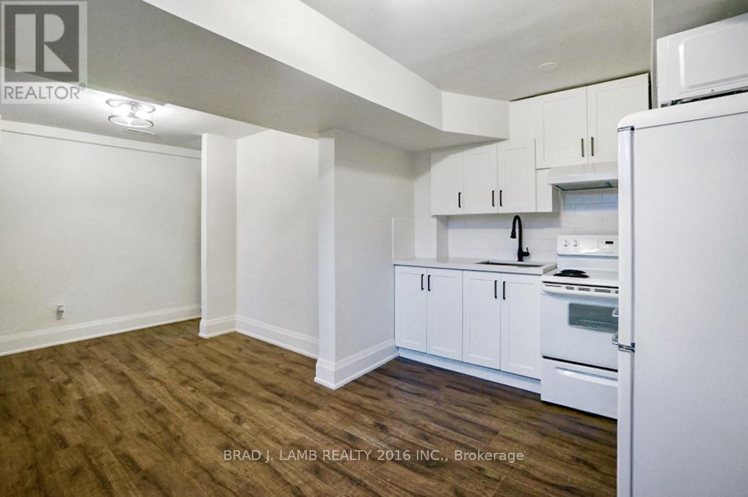 4 - 731 Indian Road, Toronto, Ontario  M6P 2C9 - Photo 7 - W12836134