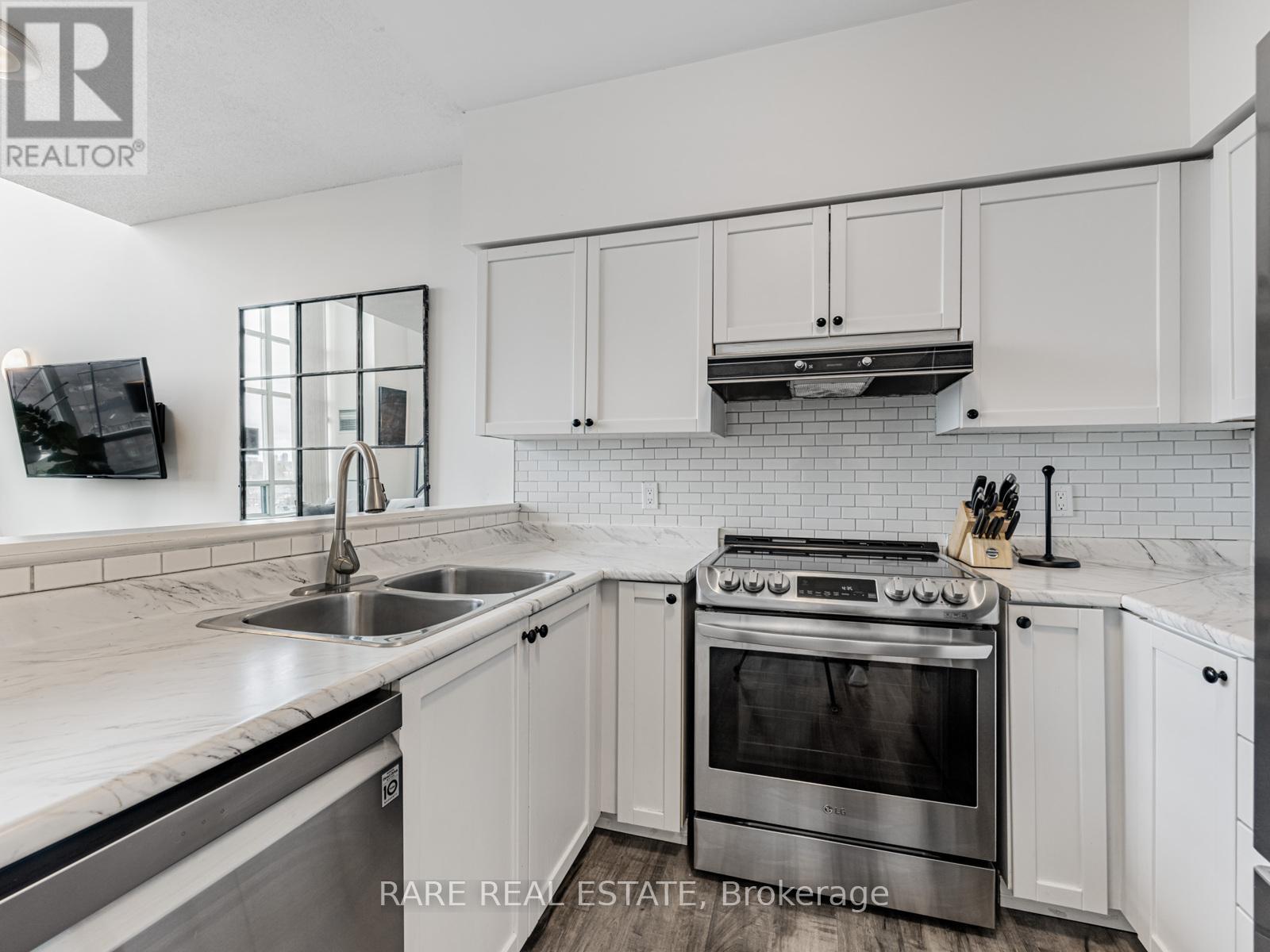 623 - 200 Manitoba Street, Toronto (Mimico), Ontario  M8Y 3Y9 - Photo 7 - W12836166