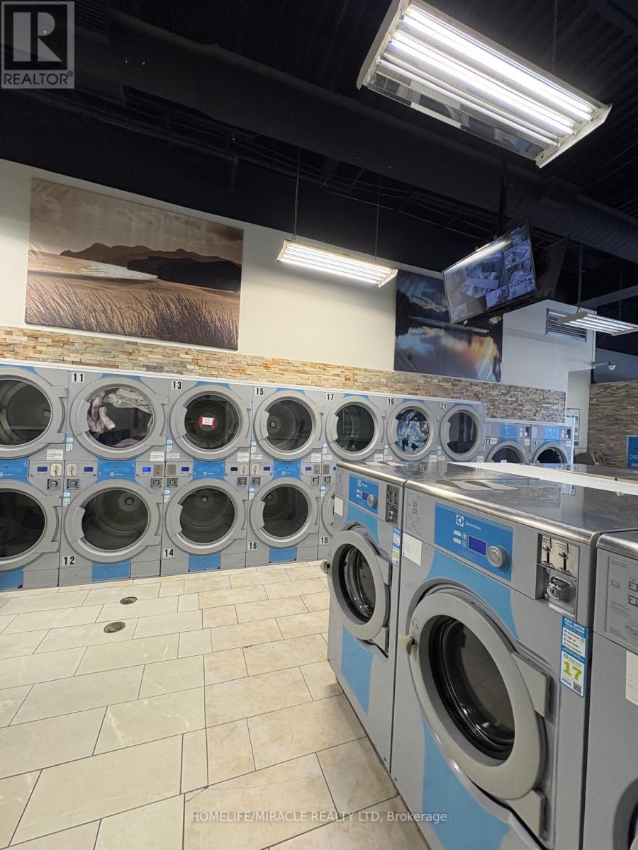 6210 Finch Avenue, Toronto, Ontario  M9V 0A1 - Photo 5 - W12836172