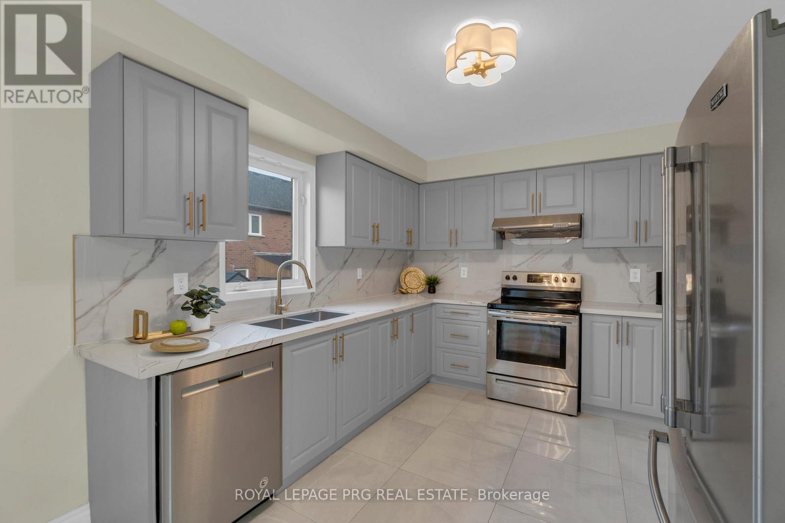 Upper Floor - 36 Zebra Trail, Brampton, Ontario  L6R 2J3 - Photo 12 - W12836190