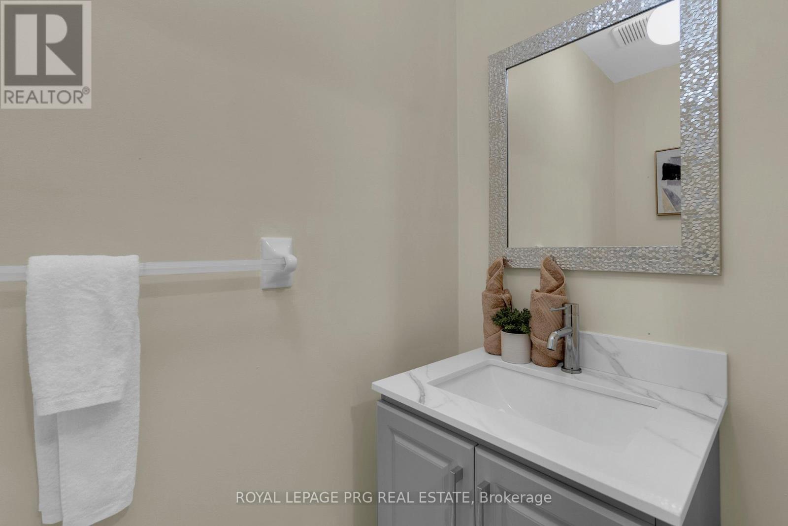 Upper Floor - 36 Zebra Trail, Brampton, Ontario  L6R 2J3 - Photo 18 - W12836190