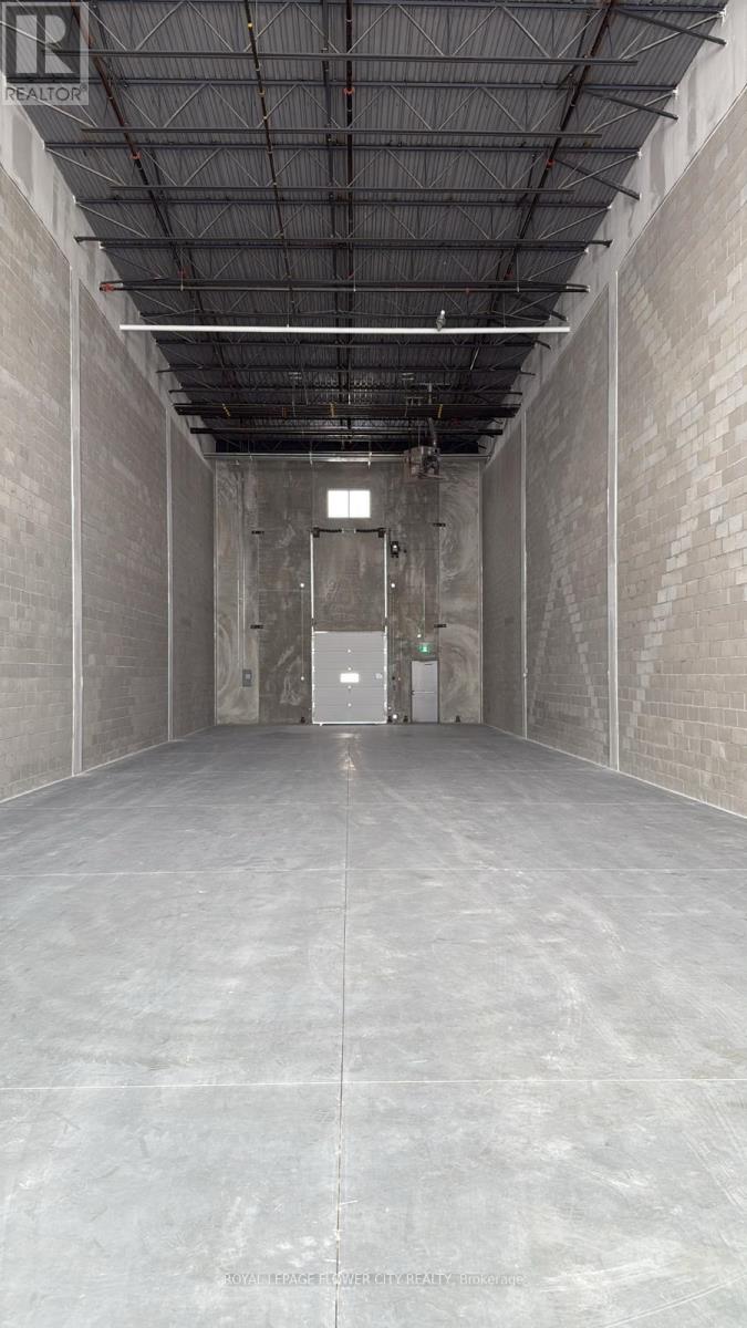 B6 - 10910 Dixie Road, Brampton, Ontario  L6R 0A9 - Photo 4 - W12836198