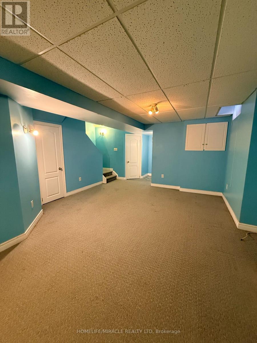 137 Pressed Brick Drive, Brampton, Ontario  L6V 4K5 - Photo 30 - W12836204