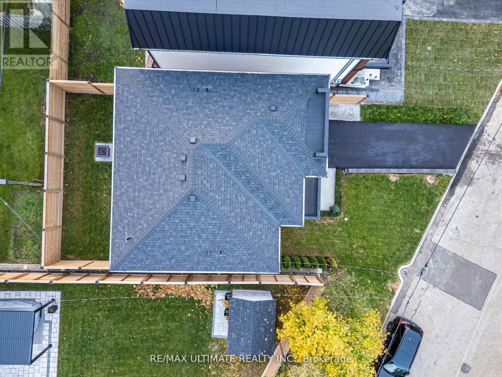 31 Flindon Road N, Toronto, Ontario  M9M 1J1 - Photo 41 - W12836210