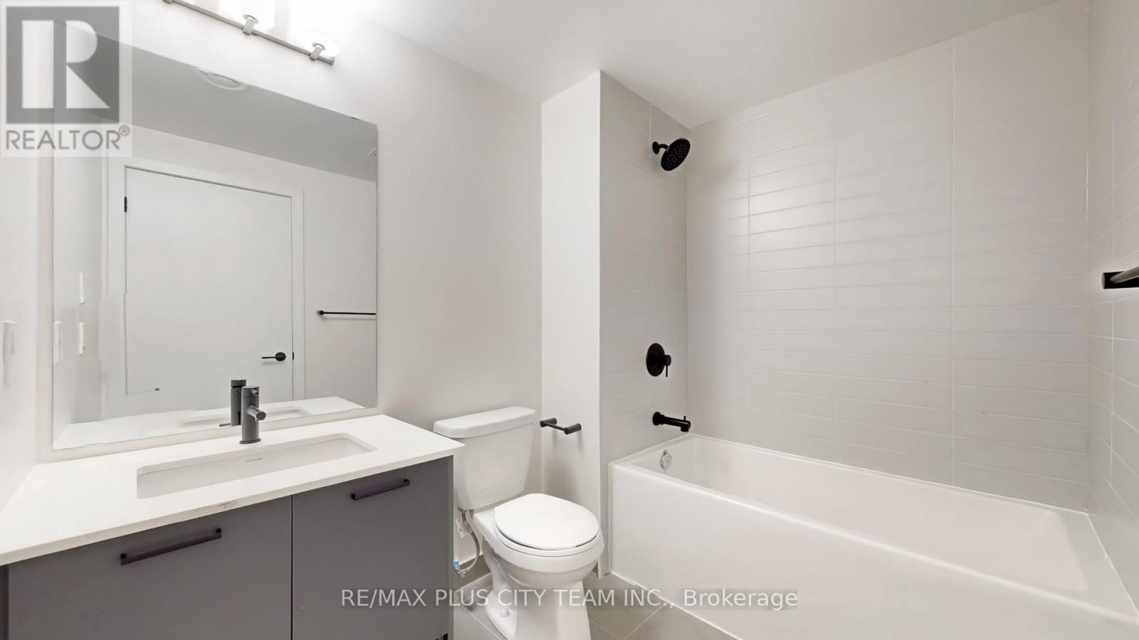 718 - 2300 St Clair Avenue, Toronto, Ontario  M6N 0B3 - Photo 24 - W12836212